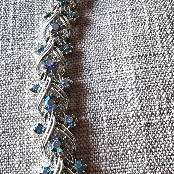 Coro Jewelry - Vintage 1950s Coro Silver-tone Bracelet w Blue Aurora Borealis Rhinestones